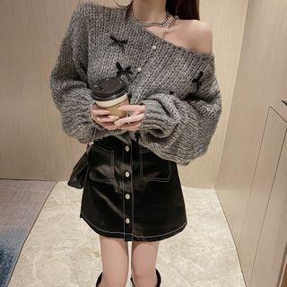 Bow Detail Sweater / Contrast Stitching Mini A-line Skirt
