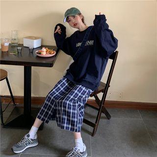 Lettering Long-sleeve Hoodies / Plaid A-line Skirt