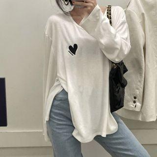 Long-sleeve Heart Embroidered Slit T-shirt