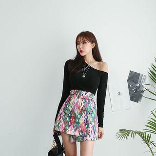 Vivid Pattern Mini Wrap Skirt