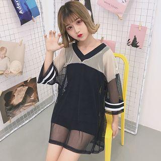 Color Block V-neck 3/4-sleeve Mesh Long T-shirt