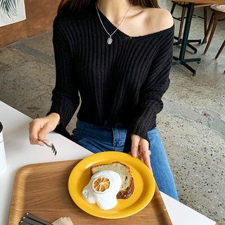 V-neck Cropped Rib-knit Top