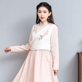 Floral Embroidered Crop Vest