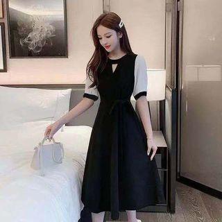 Short-sleeve Midi A-line Dress / Undershorts