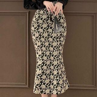 Floral Midi Mermaid Skirt / Plain Camisole Top / Shrug / Set
