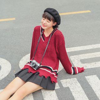 V-neck Contrast-trim Fray-hem Sweater