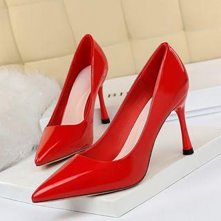 Patent Pointed Kitten-heel Pumps