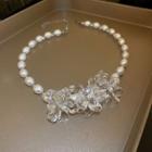 Flower Resin Faux Pearl Choker White - One Size