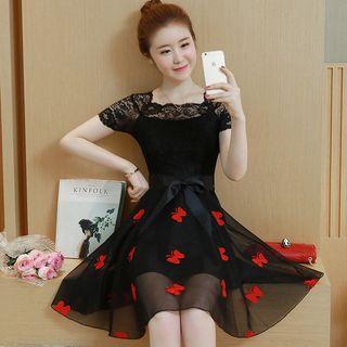 Lace Panel Butterfly Embroidered Mock Two-piece Dress