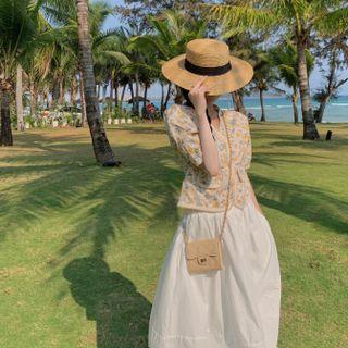 Short-sleeve Floral Jacket / Plain Midi A-line Skirt