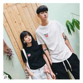 Couple Matching Short-sleeve Floral Embroidery T-shirt
