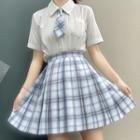 Short-sleeve Shirt / Pleated Plaid Skirt / Set