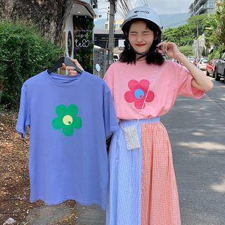 Short-sleeve Flower Print T-shirt / Maxi A-line Plaid Skirt