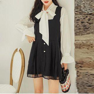 Square-neck A-line Pinafore Dress Black - One Size