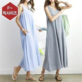 V-neck Sleeveless Stripe Dress