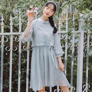 Traditional Chinese Embroidered 3/4-sleeve Chiffon Dress