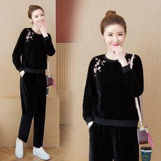 Set: Floral Embroidered Pullover + Jogger Pants