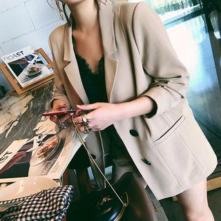 Double-breasted Blazer / Plain Shorts