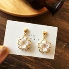 Flower Faux Pearl Alloy Dangle Earring 1 Pair - White & Gold - One Size