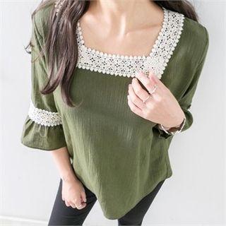 Square-neck 3/4-sleeve Lace-trim Top