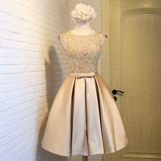 Sleeveless Floral Lace A-line Evening Dress