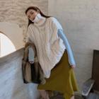 Cable Knit Vest / Long-sleeve Top