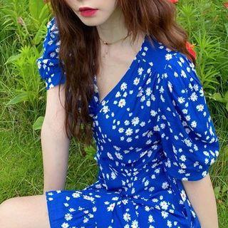 Short Sleeve V-neck Daisy Print A-line Dress Blue - Dress - One Size