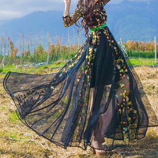 3/4-sleeve Embroidered Pleated Maxi Dress