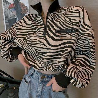Zebra Crop Pullover Zebra Printed - Black & White - One Size