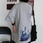 Elbow-sleeve Castle Print T-shirt