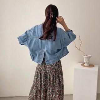 Button-back Denim Jacket Light Blue - One Size