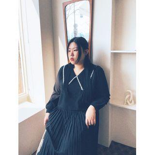 Plus Size Collared Lace-trim Maxi Pleated Dress