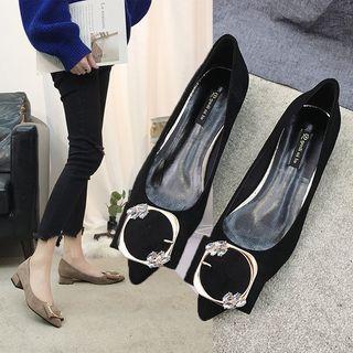 Low-heel Pointed Pumps