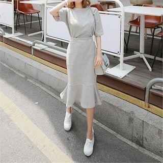 Set: Crew-neck T-shirt + Midi Mermaid Skirt