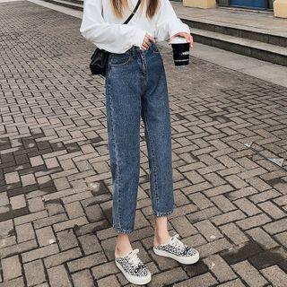 Button-accent Cropped Straight Leg Jeans