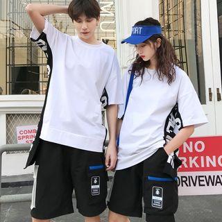 Couple Matching Lettering Short-sleeve T-shirt / Applique Cargo Shorts
