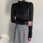 Trutle-neck Puff-shoulder Top