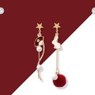 Non-matching Rabbit Pom Pom Dangle Earring