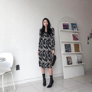 Puff-shoulder Patterned Midi Dress