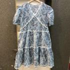 Short-sleeve Lace Trim Leaf Print Shift Dress