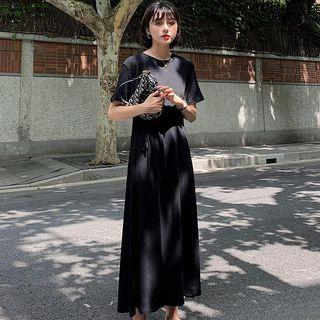 Short-sleeve Front-tie Midi T-shirt Dress