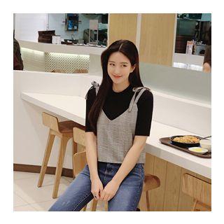 Check-patterned Sleeveless Top