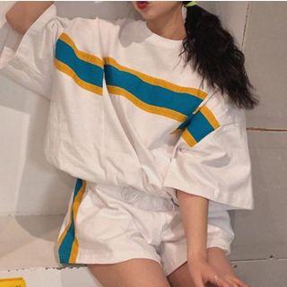 Set: 3/4-sleeve Contrast Trim T-shirt + Shorts