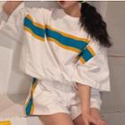 Set: 3/4-sleeve Contrast Trim T-shirt + Shorts