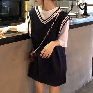 Elbow-sleeve T-shirt / Mini V-neck Pinafore Dress
