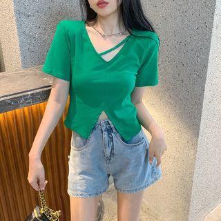 V-neck Slit Cropped T-shirt
