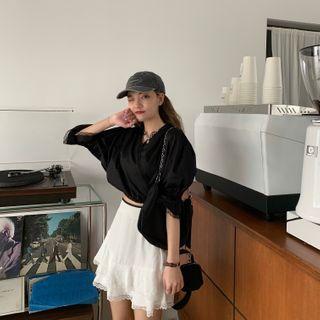 Balloon-sleeve Lace Trim Cropped Blouse / A-line Skirt