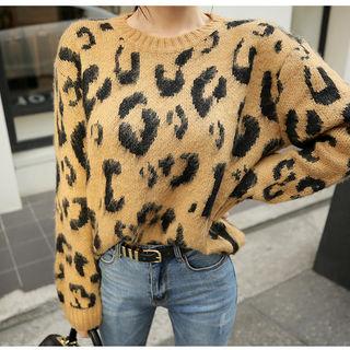 Round-neck Leopard Print Knit Top