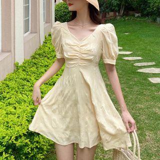Short-sleeve V-neck Mini A-line Chiffon Dress