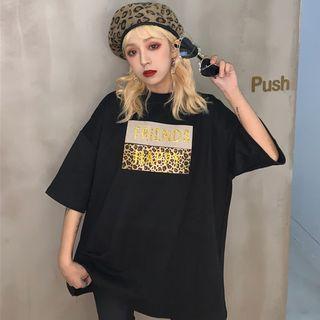 3/4-sleeve Leopard Print Paneled Letter T-shirt